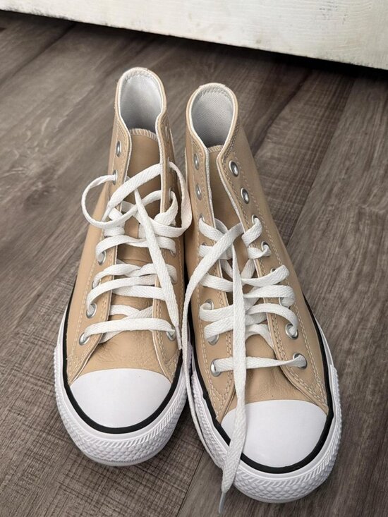 Converse Shoes - Women's Converse Shoes